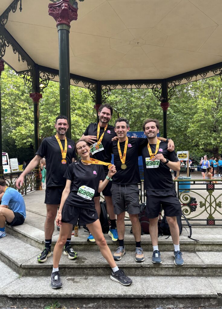Emma Guilloux with her Celtra colleagues on a marathon